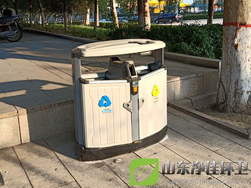 分類(lèi)果皮箱