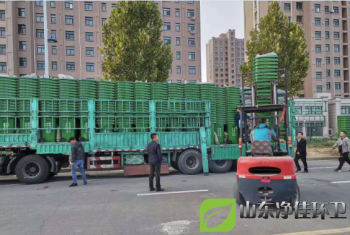 240升塑料垃圾桶如期運達(dá)交貨